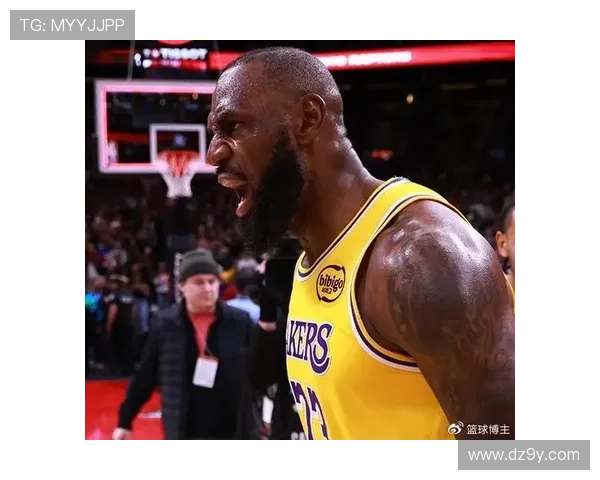 詹姆斯领衔湖人逆转取胜西部格局再起波澜引热议新赛季争冠形势分析